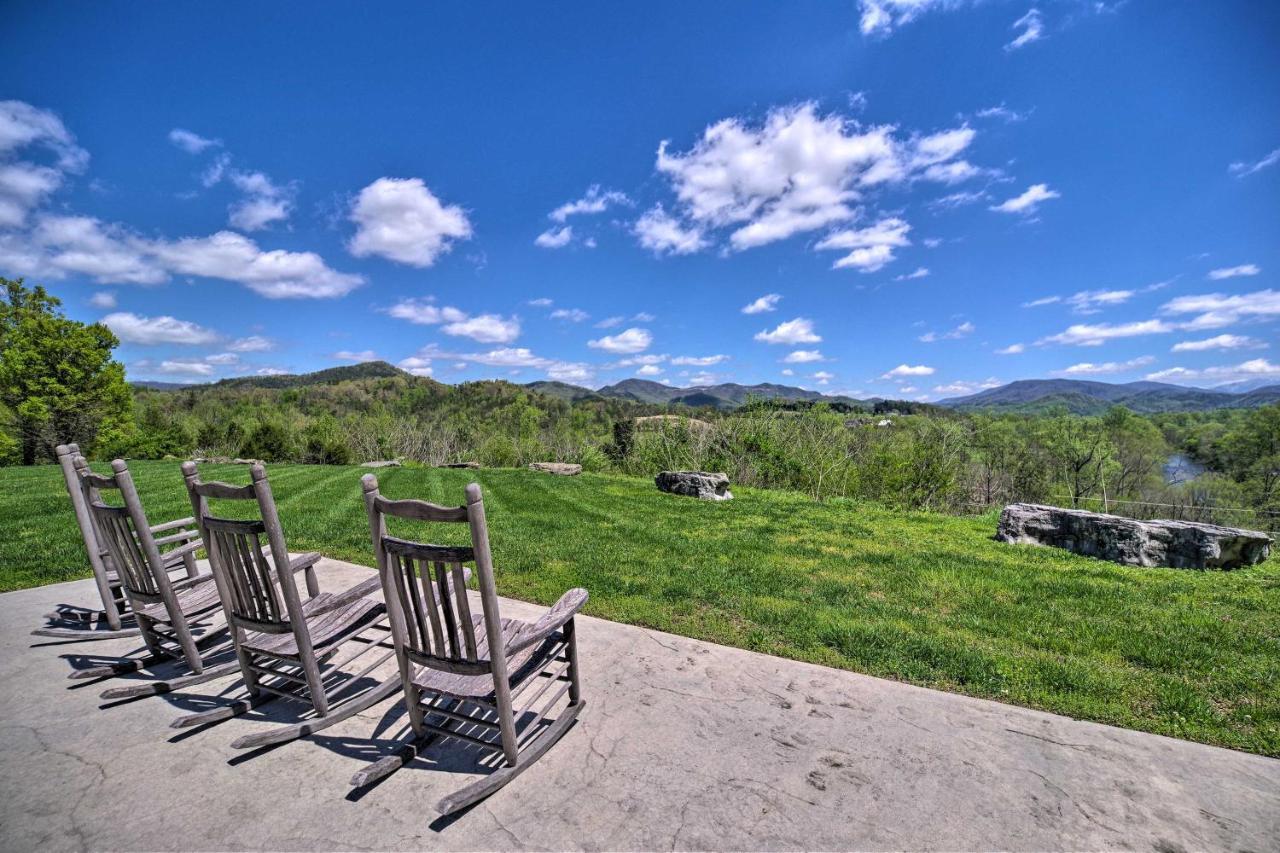 With Pool, Great Smoky Mountain Views Appartement Townsend
